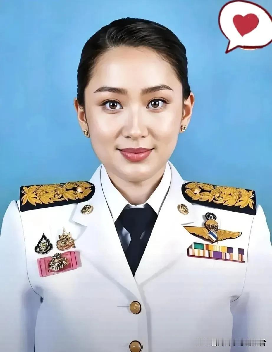 就在刚刚
泰国财长对外宣布了
 
10月7日，泰国财长对外放话，说今年第四季度打