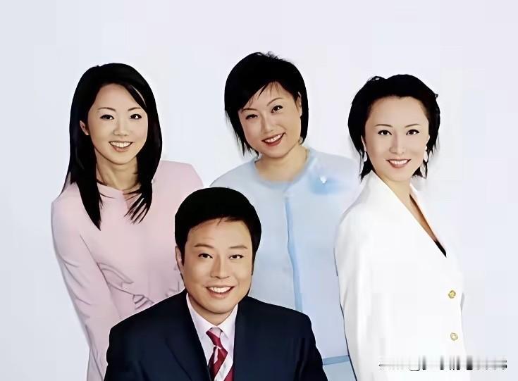 天气预报主持人宋英杰61岁了，他播报的天气预报节目成为了早些年很多人晚饭后必看的
