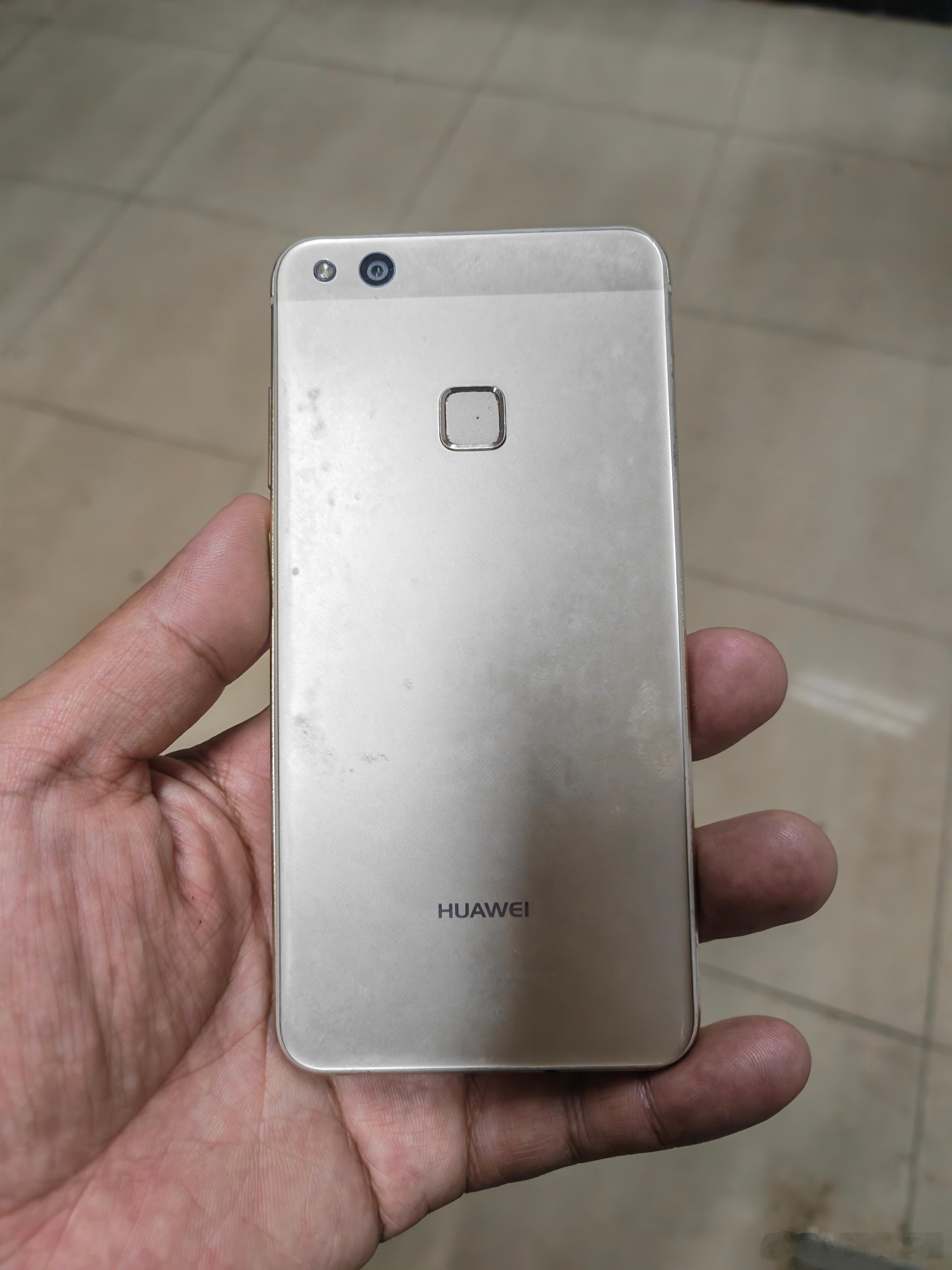 找到一个古董机，知道这是什么型号吗？ 