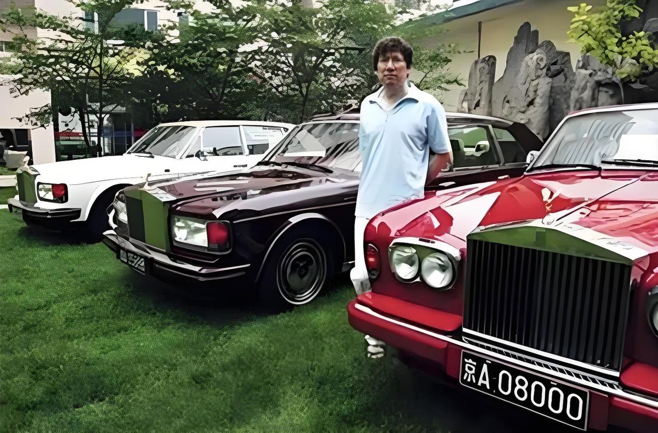 1991年，李春平回国伊始，一下飞机就他成了北京城的焦点人物。他先是在位于东二环