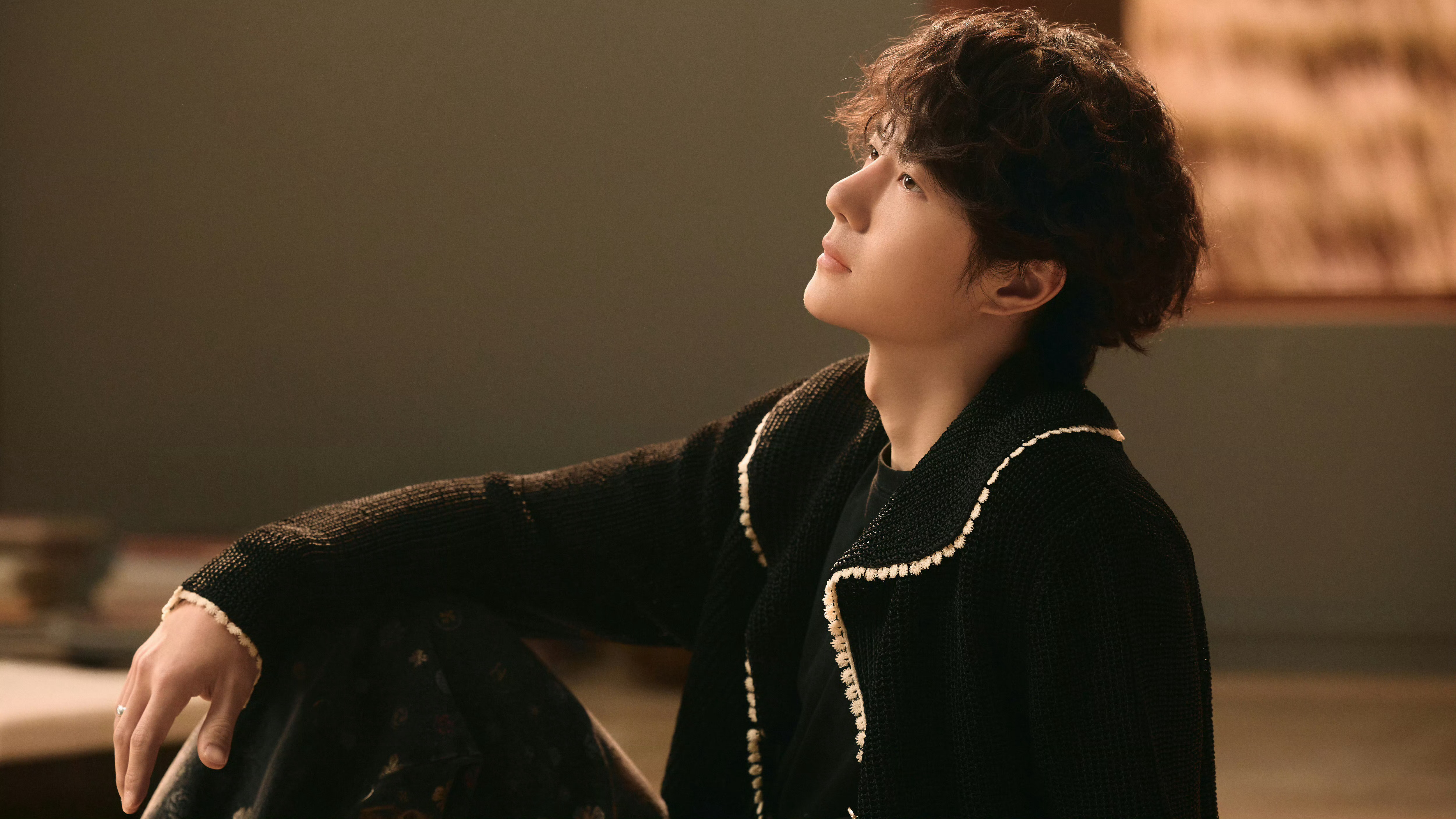 王一博给王一博的新年心意  「小摩托的画室」营业中