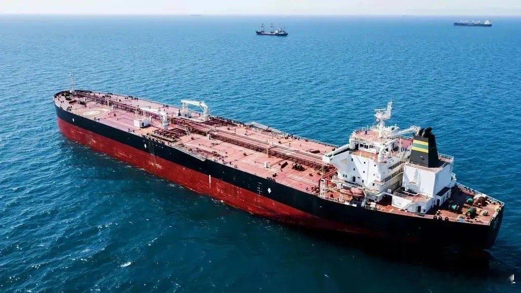 美国也在购买俄罗斯石油你敢信吗？#国际情报员# 虽然美国是个石油出口大户，但其实