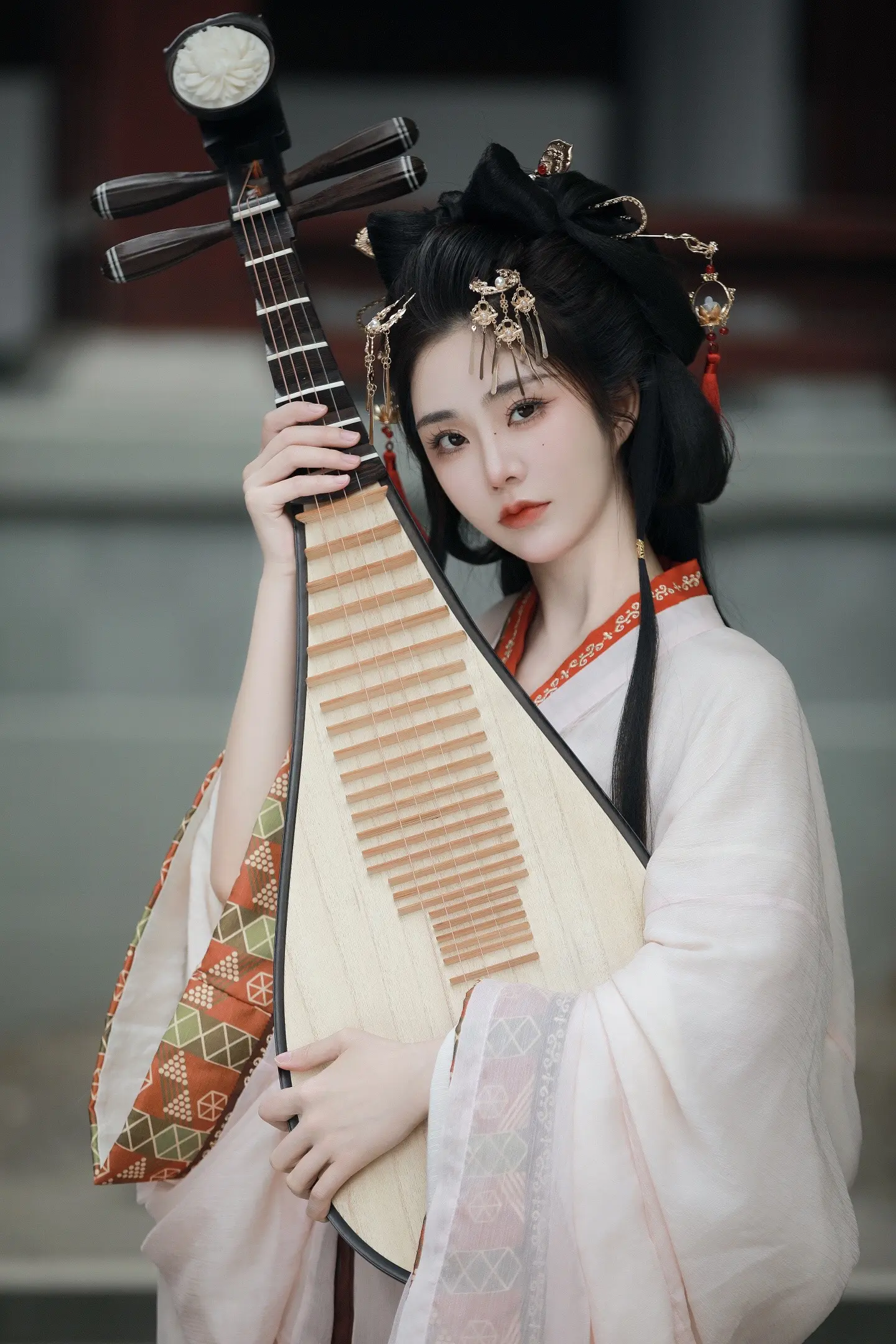 坊间最擅琵琶的女子。