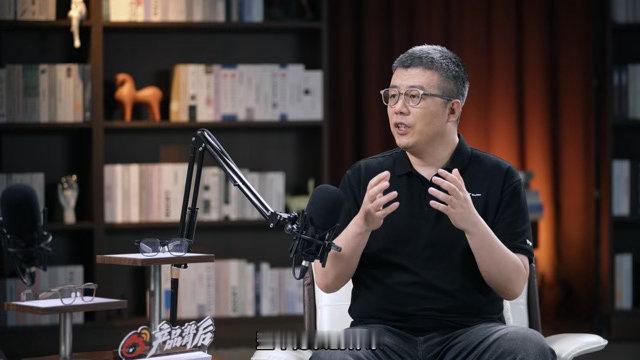 AI眼镜成为隐私重灾区AI眼镜火了之后，隐私争议也跟着被推上风口浪尖。戴在脸上，