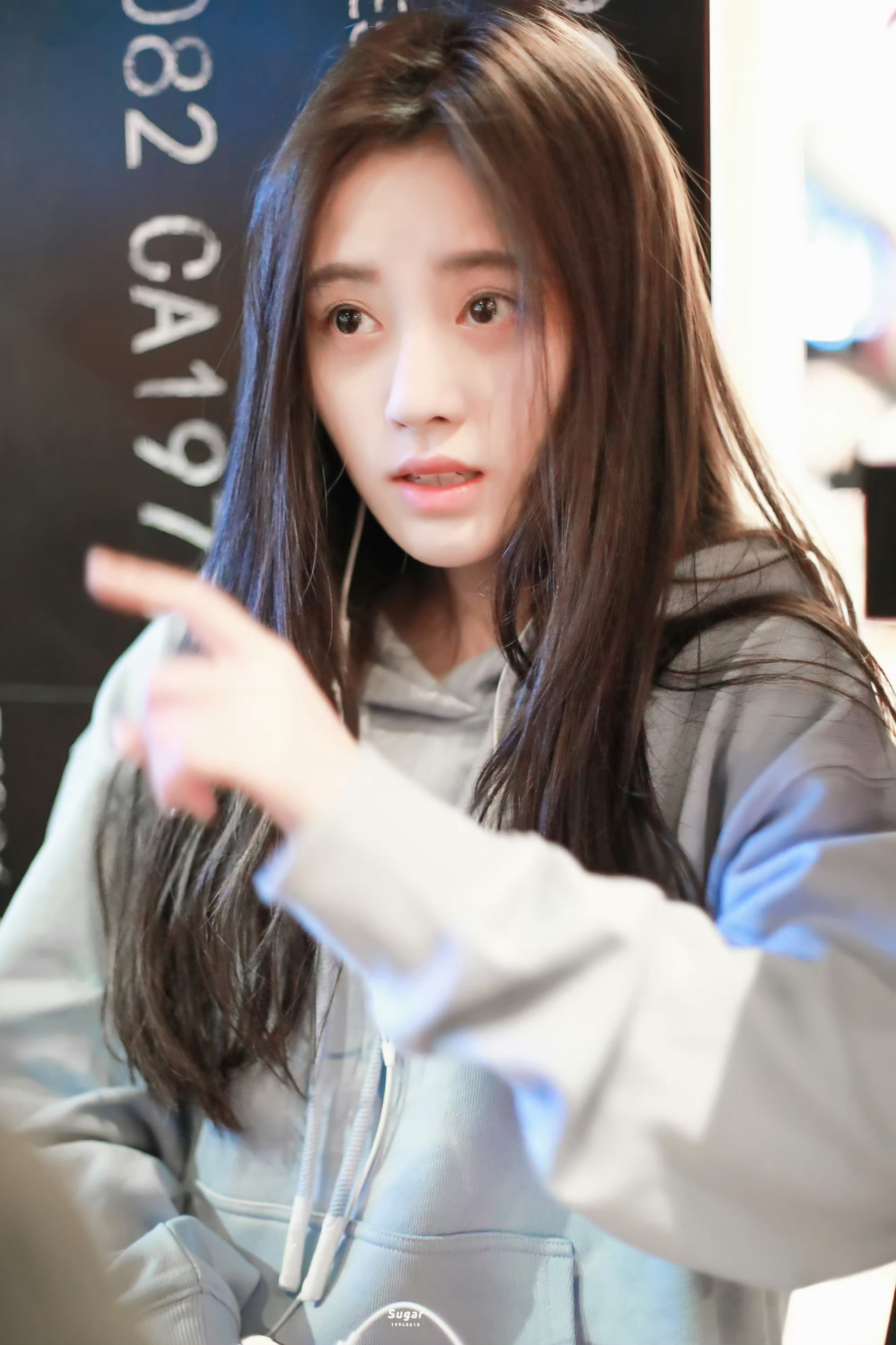 鞠婧祎  jjy鞠婧祎万花世界 jjy鞠婧祎苏绿夏 今天发现一个岛 叫为你神魂颠