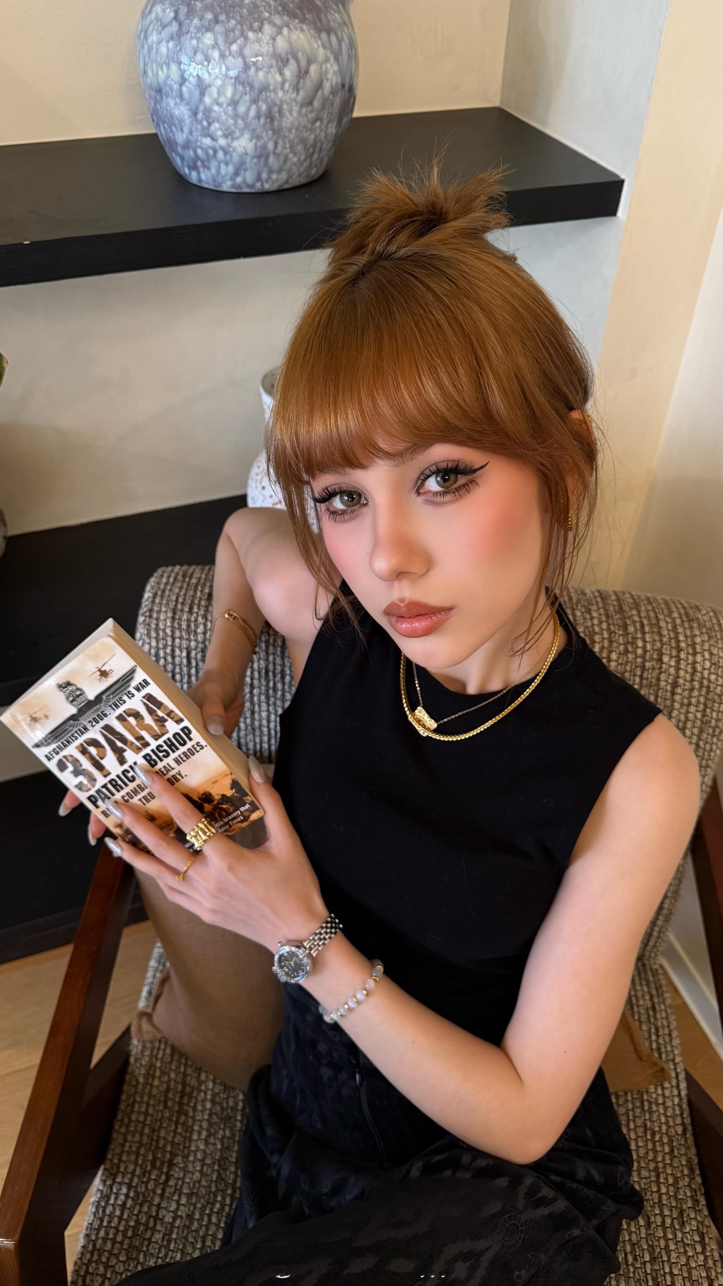 📖☕️ ​​​