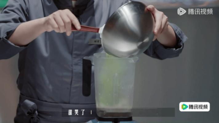 谢霆锋说用辣椒做甜品是疯了一饭封神 看这段真的很有共鸣，我们总习惯给食物贴标签，