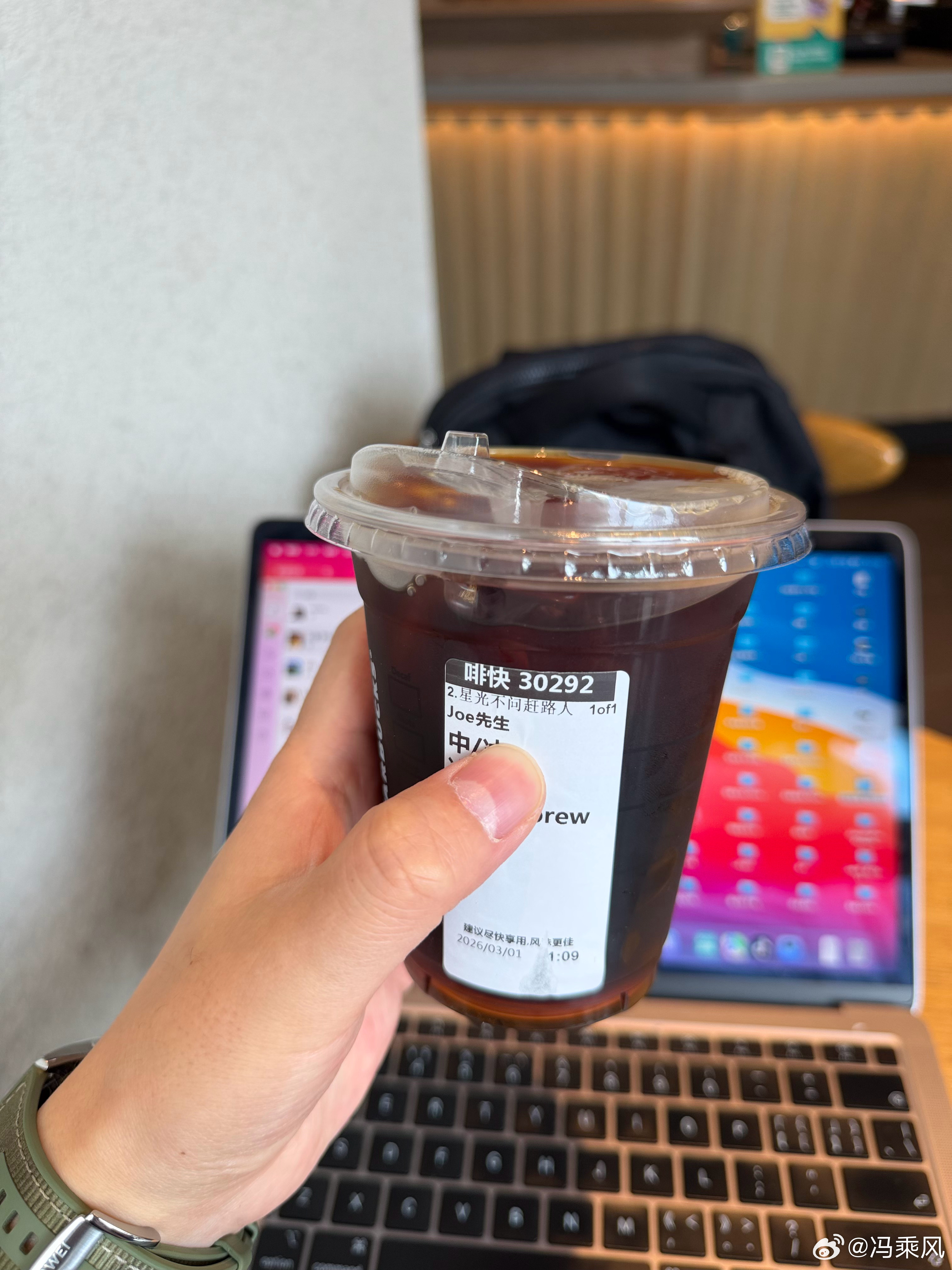 深圳人有没有周末我不知道，深圳的创业狗大抵是没有周末的。 