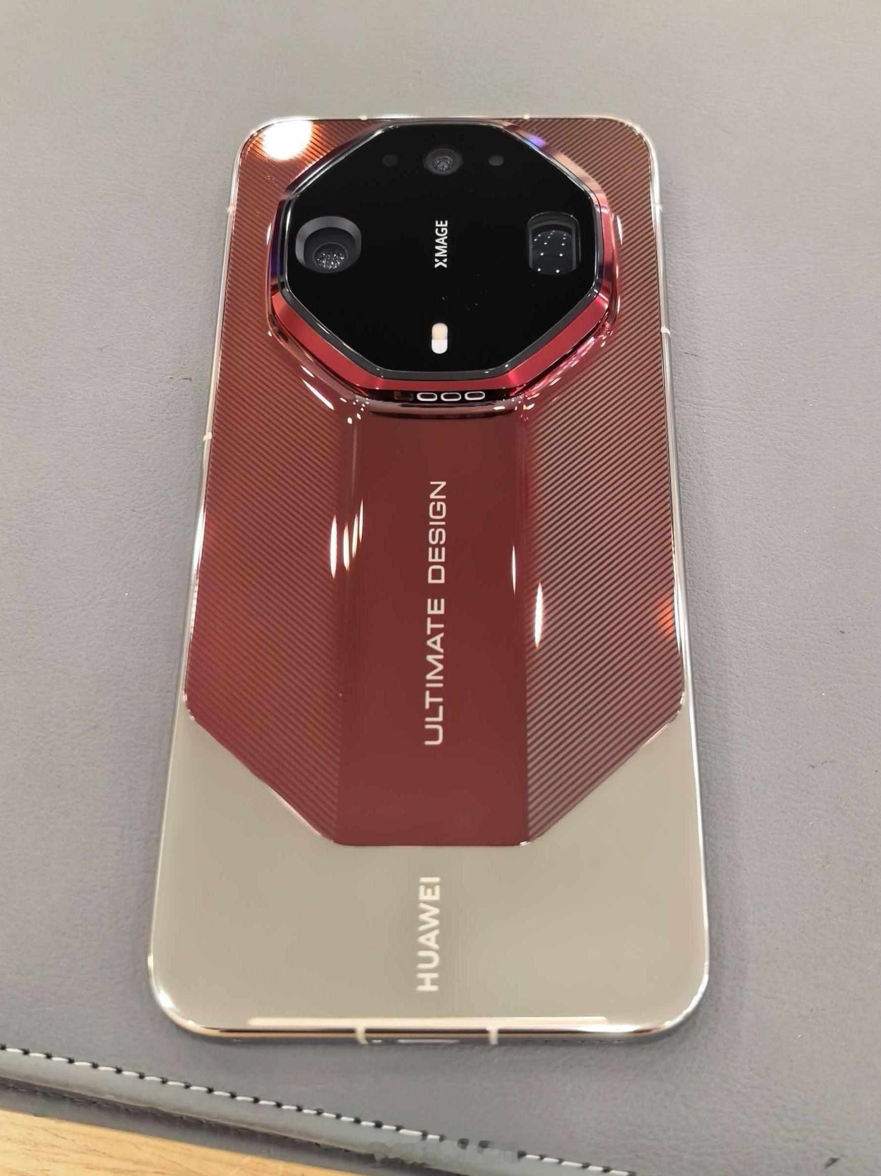 这代Mate90 RS长这样。华为mate90 ​​​