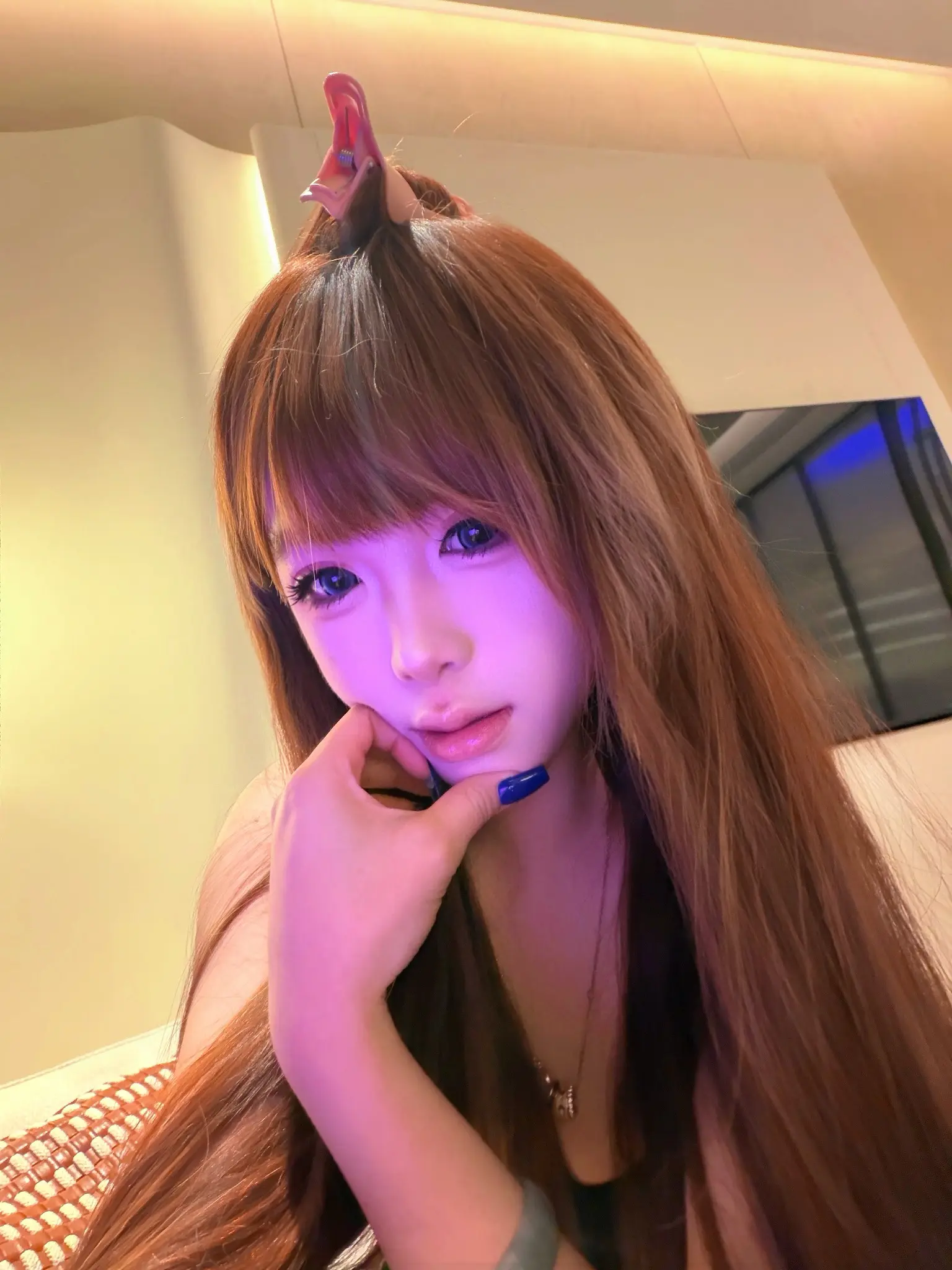 听着感觉脸变窄了 鼻梁变高了 下颚线清晰了