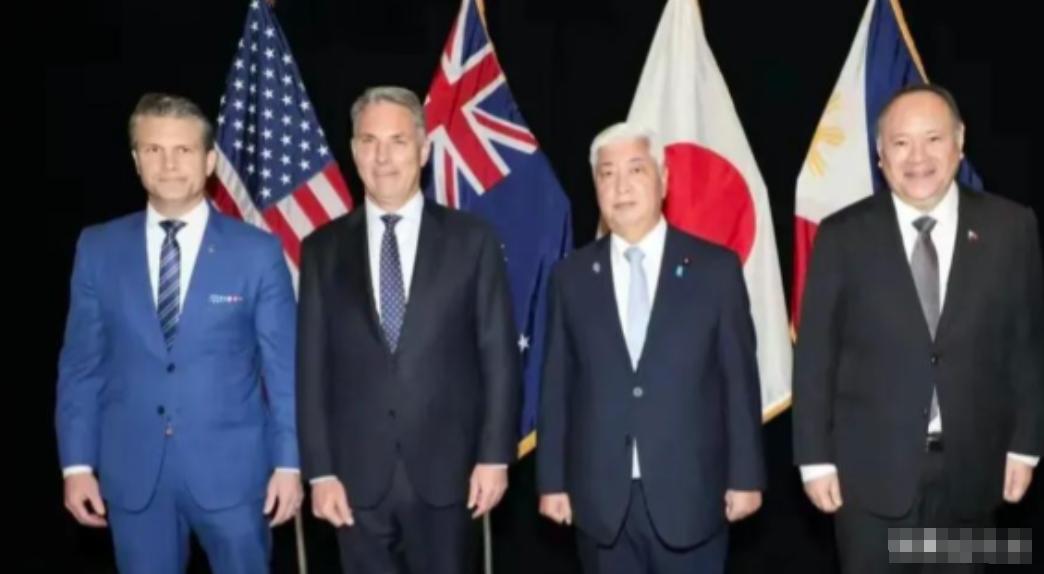 万万没想到，中国竟在新加坡被围攻了，美国威胁中国不准武力改变台湾和南海现状，法国
