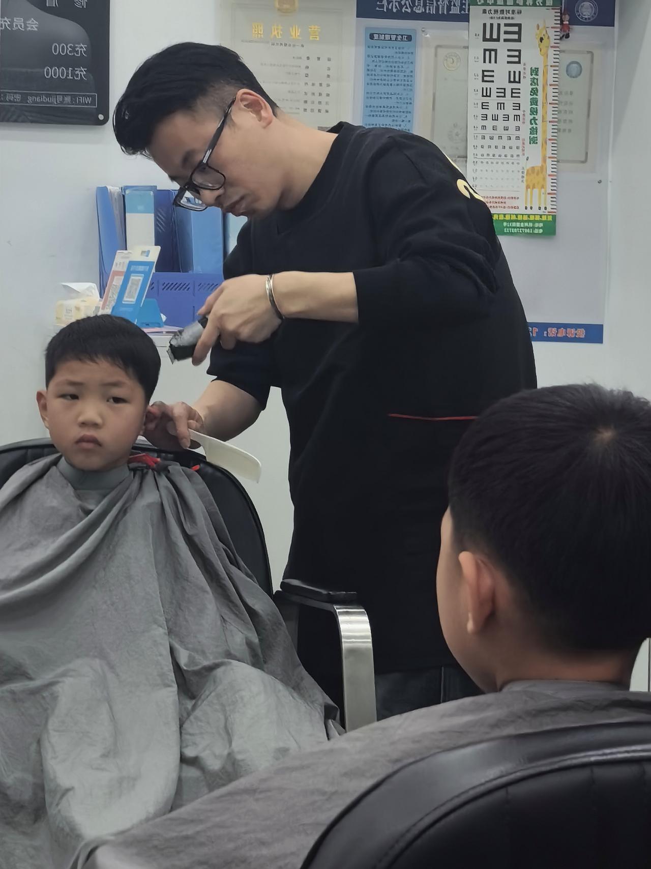 剪一个满意的发型