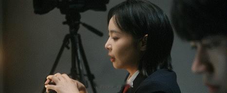 高叶张鲁一新剧上演心理战网剧正当防卫 这两人把心理战演活了！高叶指尖敲桌传递压迫