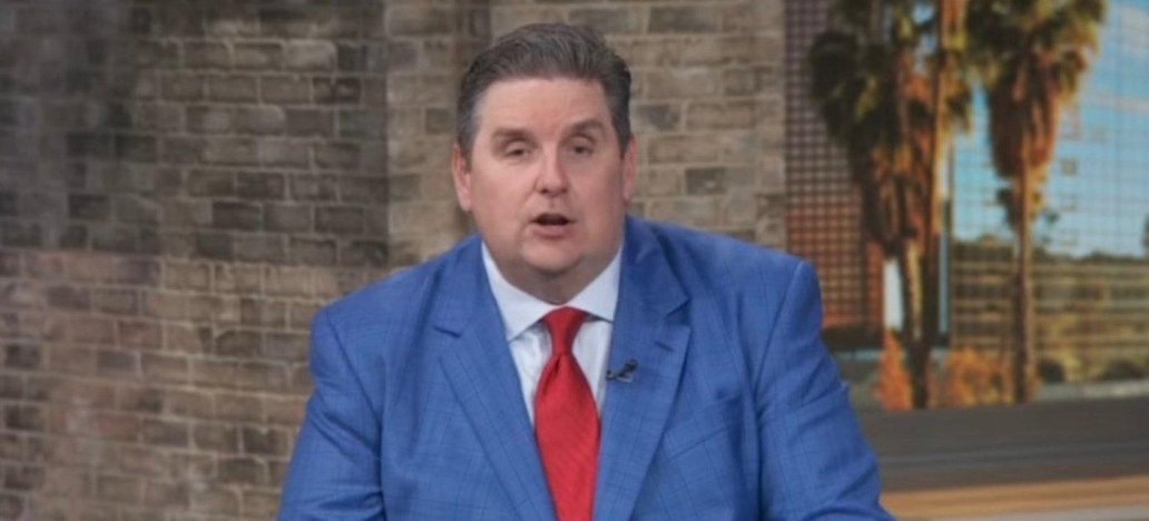 文霍斯特：在马克·沃尔特买下了湖人的大部分股权后，巴斯兄弟姐妹们已经每人收到了十