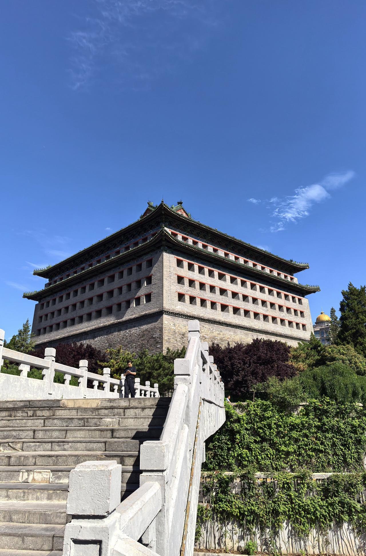 千年古都北京 历史与现代交融 北京历史古迹 中轴线上历史与新潮的碰撞 北京城墙