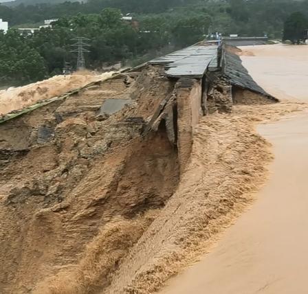 中国很少哪一年不闹水灾，现在最告急的是广西，而现在只是 7 月初。

2026 