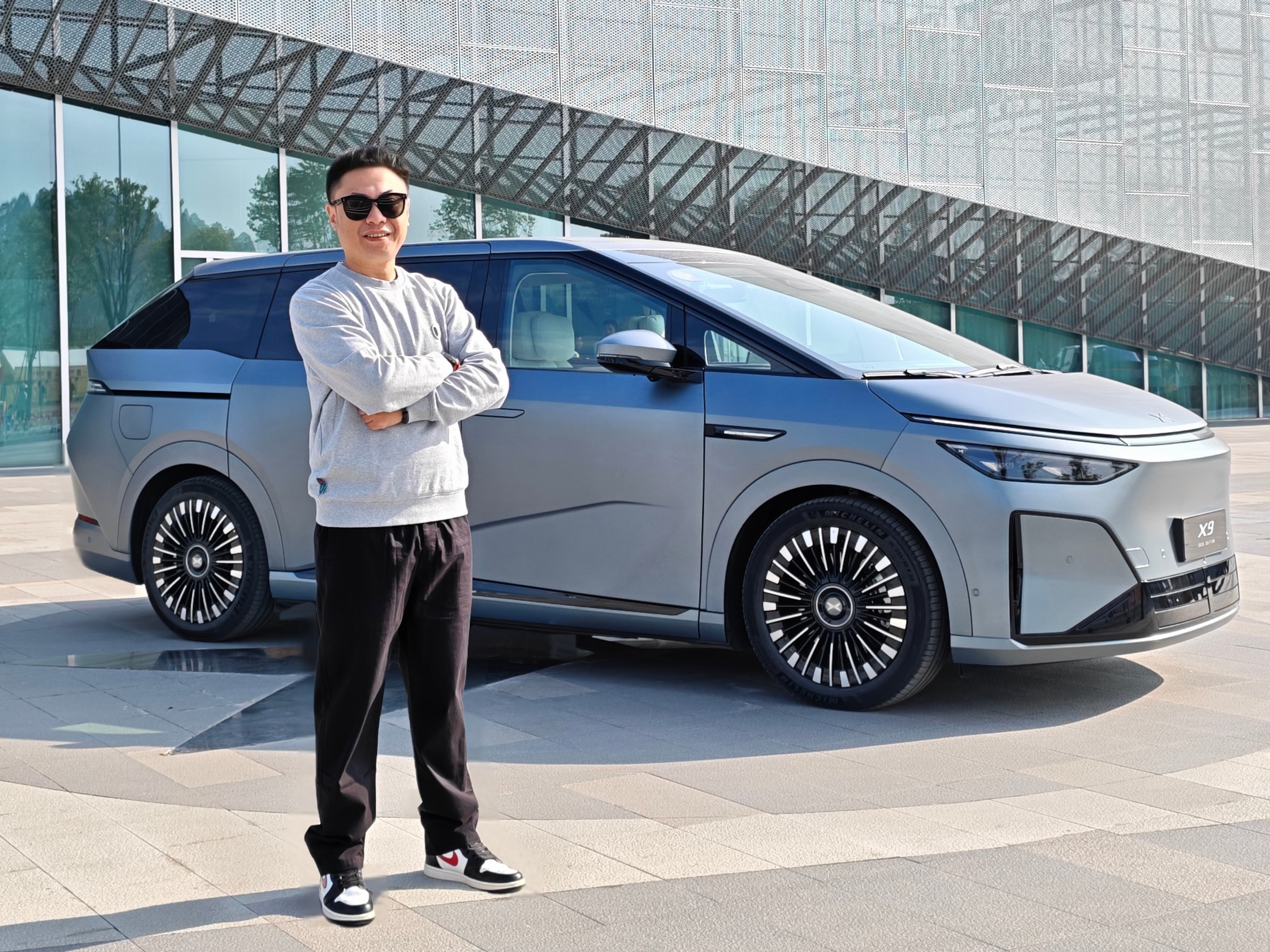 今天又测了个续航，2026款小鹏X9纯电，顶着120km/h跑，你猜，能耗多少？