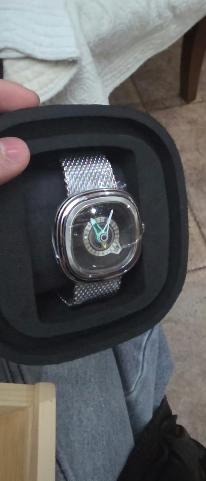 穆祉丞送苏新皓的生日礼物苏新皓1月网盘更新，晒出了穆祉丞送的生日礼物好真诚的两个