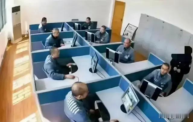 @可靠糯米5j9s46 素不相识，为何口出污言秽语恶意谩骂？这是你的家族传统还是