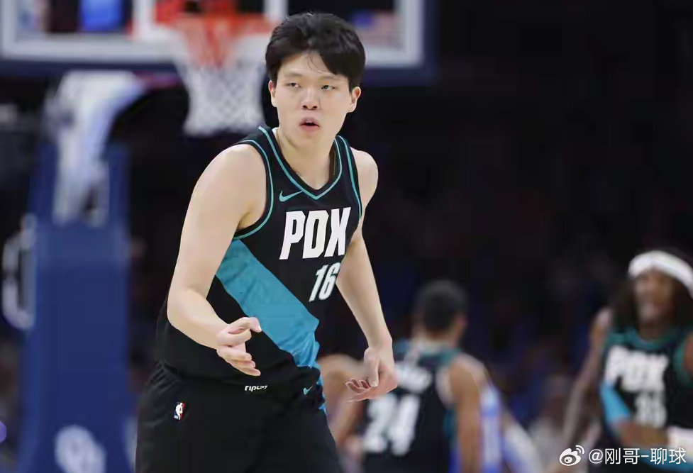 半场6中6满分答卷！杨瀚森狂揽14+6+3，百发百中率队紧追杨瀚森杨瀚森g联赛比