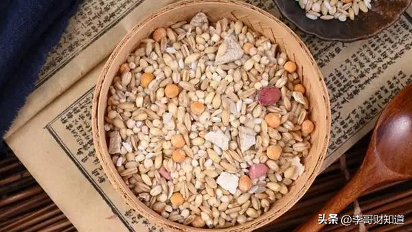 老年人粗粮并非越多越好，脑机接口技术也无法直接读取思想和记忆，这些流言缺乏科学依