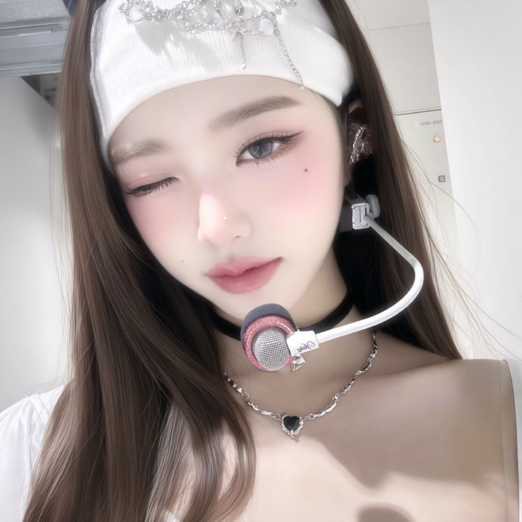 ₊⁺ ꒰১ 𝒦𝒾𝓉𝓉𝑒𝓃 𝒩𝑒𝒷𝓊𝓁𝒶 ໒꒱ ⁺₊张元英