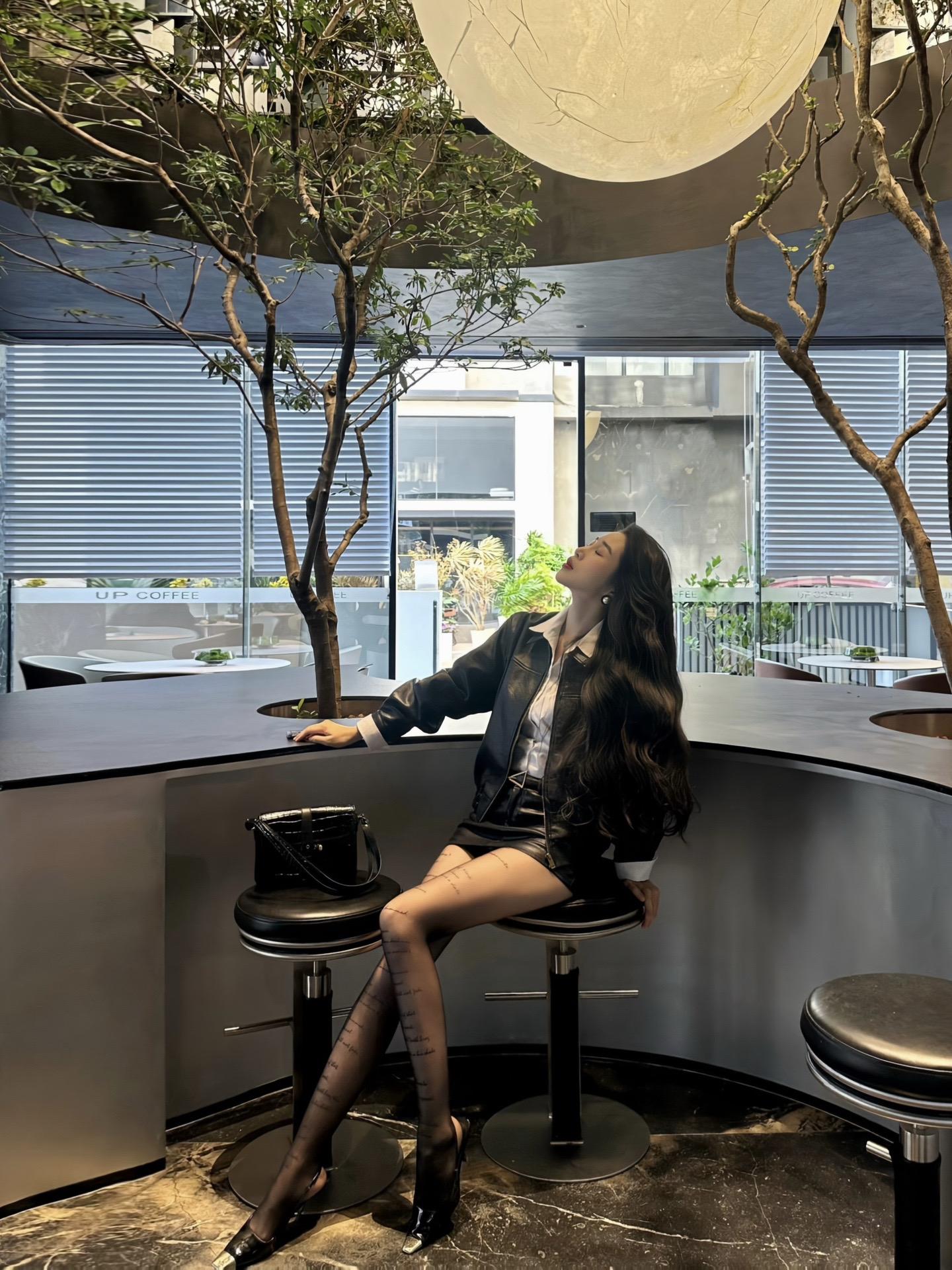 All black🖤🖤。