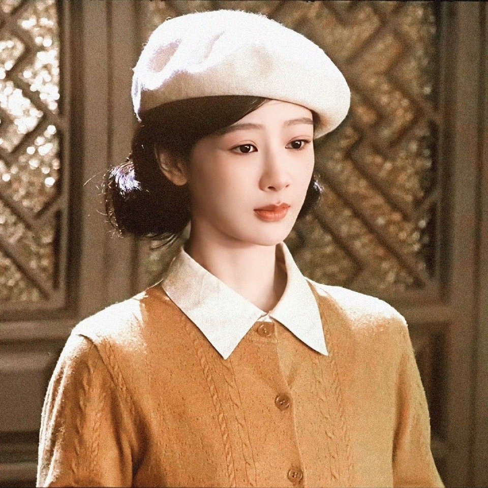 电视剧玉兰花开君再来☀️ 杨紫董竹君  扎根生长，也自然流淌。不甘心，不认命，就