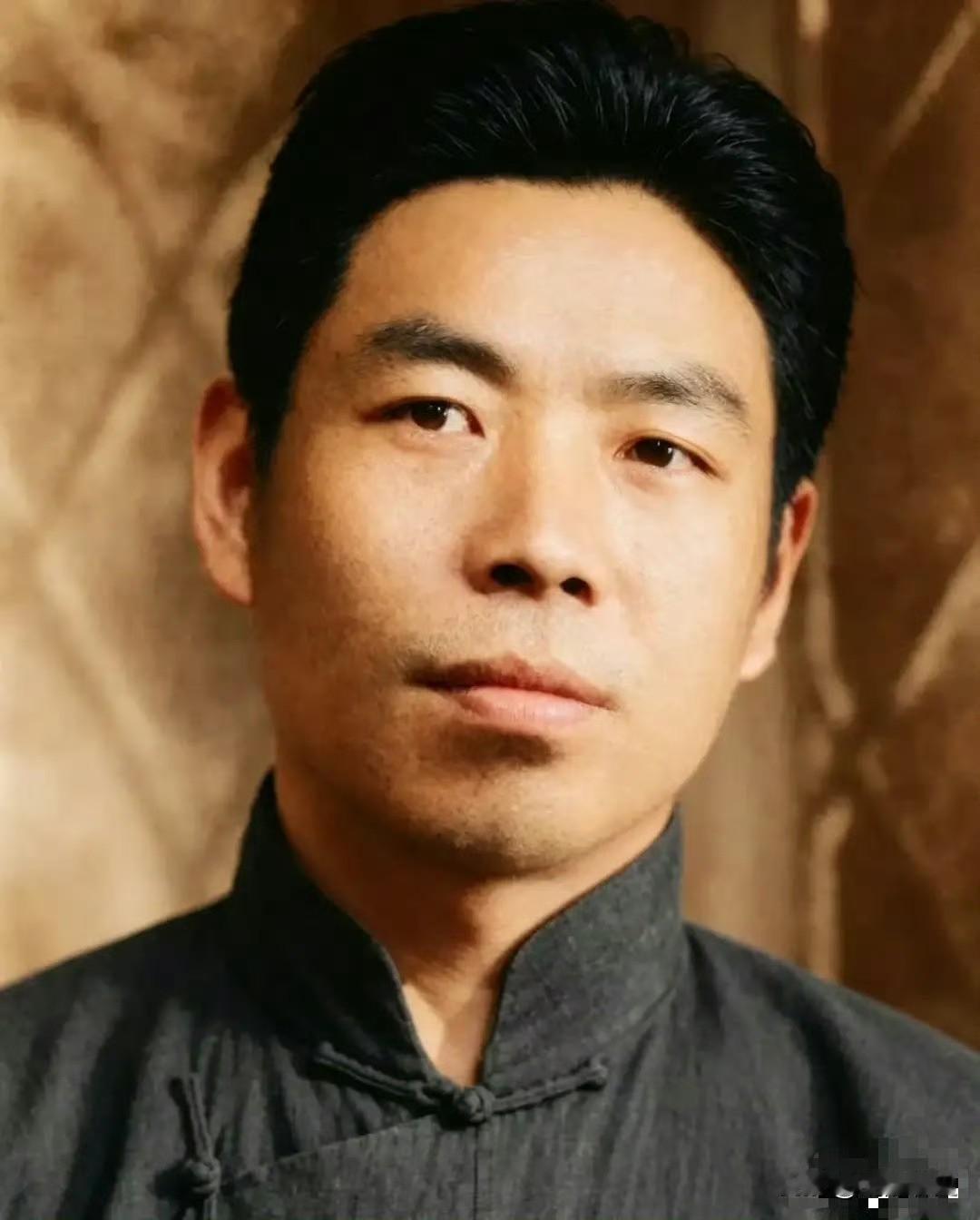 他是黄埔一期唯一被开除的学生，后来成为我党高级将领，蒋介石毕生的死敌，他是谁？