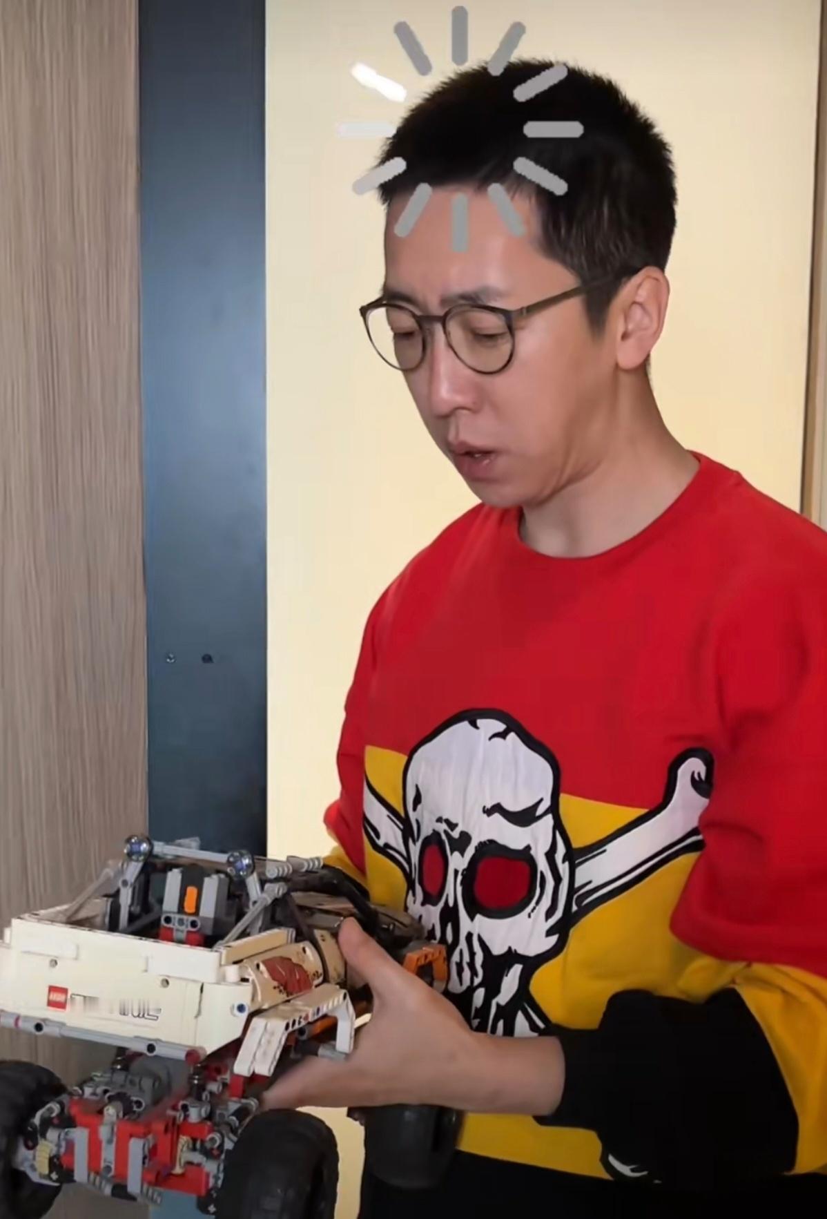 留几手离婚搬进50平出租屋 这下真妻离狗散了! 娱乐[超话]  