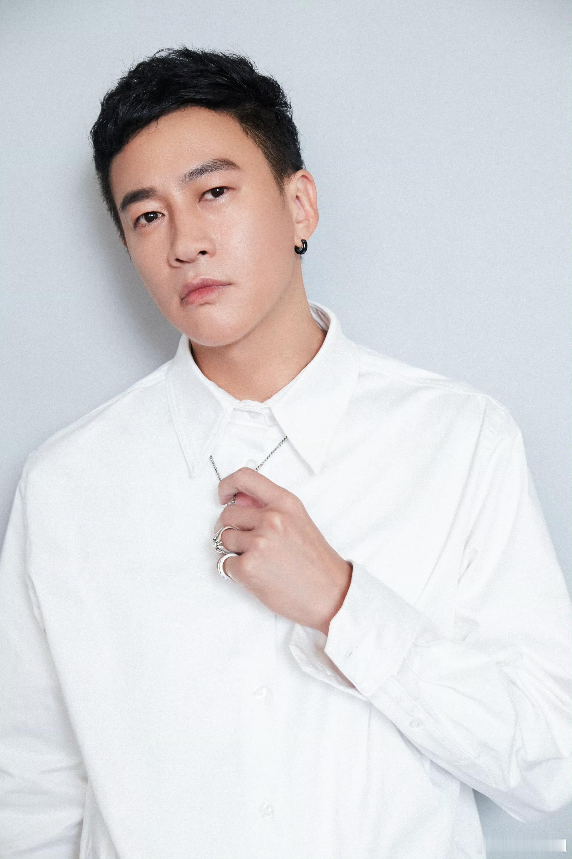 何润东守护失败专业户何润东再帅也护不住剧里的心上人何润东：我能打十个，但护不住一