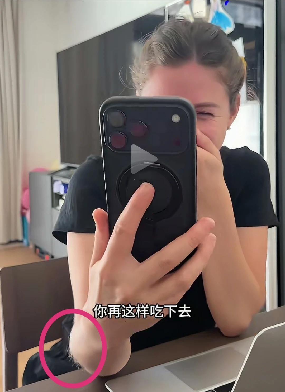 这汗毛好重啊！