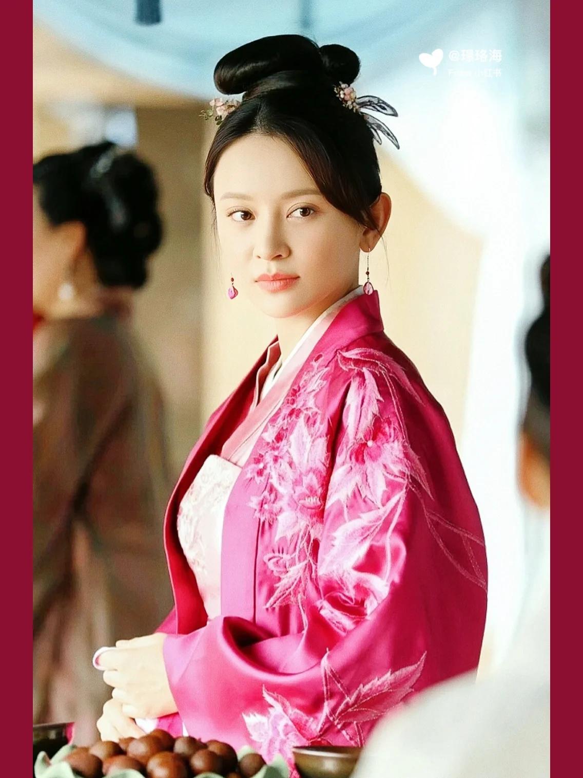 墨兰的悲剧，从来不是输在出身低微，而是2号性格（2号性格即九型人格中的助人型（T