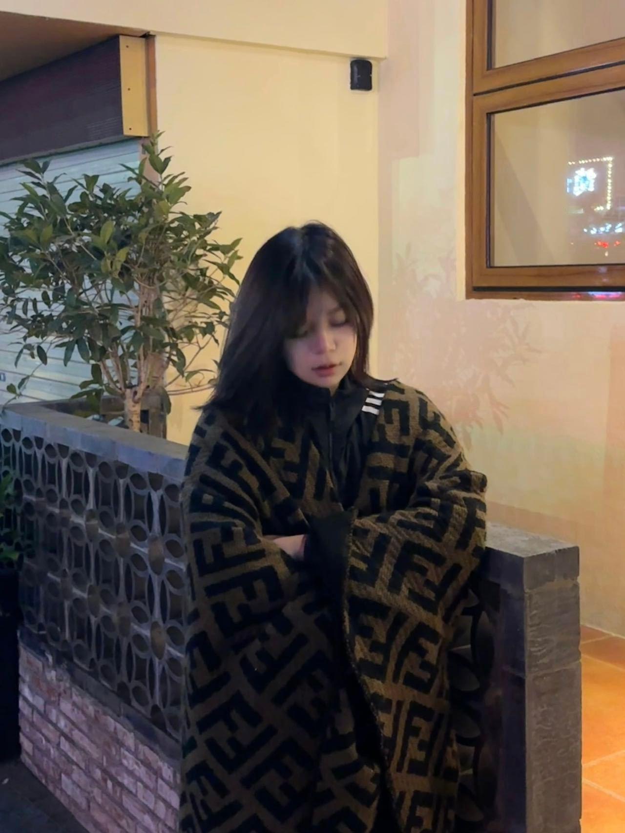 钱多多的打工日记来啦暂别键盘 一头扎进治愈系空间🎨纯白空间里长出一片ins风森