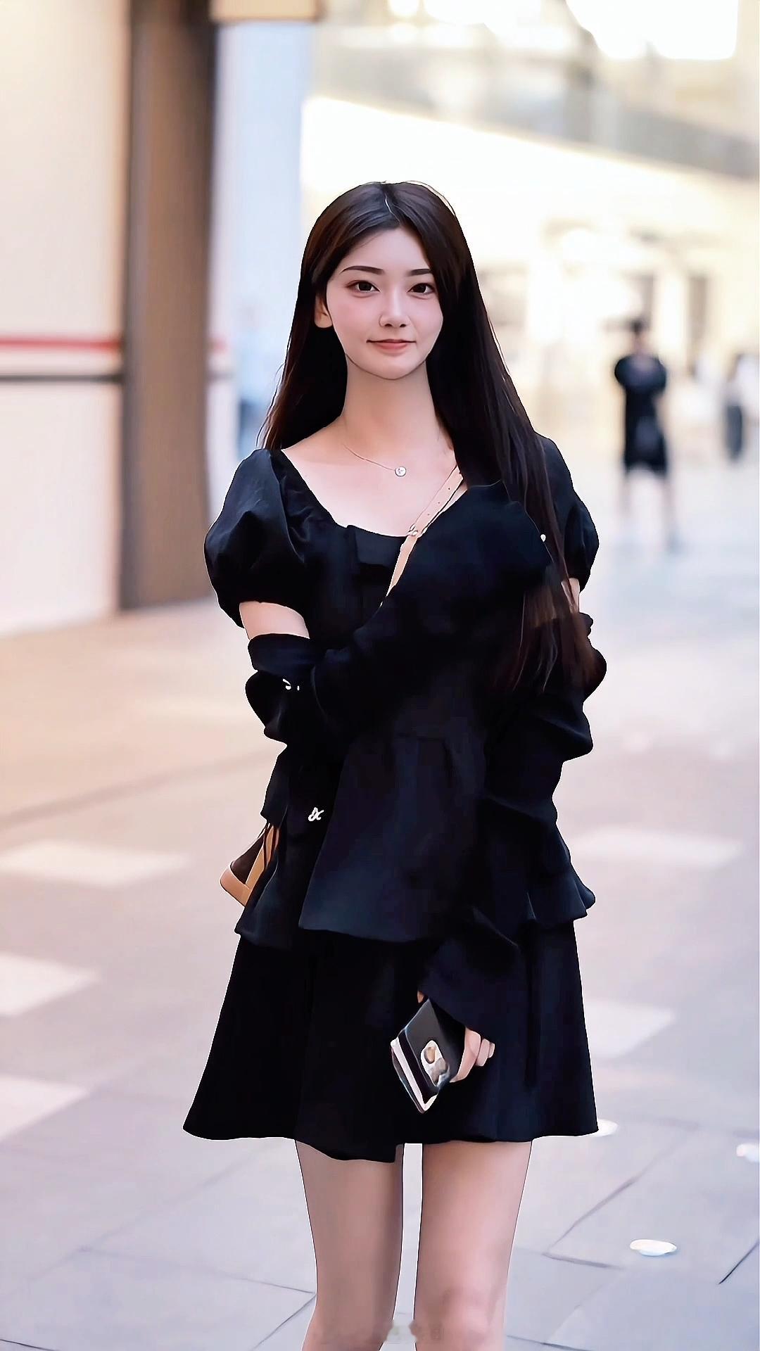 【成都街拍】小姐姐是理想的女朋友吗？丨摄影拍照#每日穿搭# ​​​