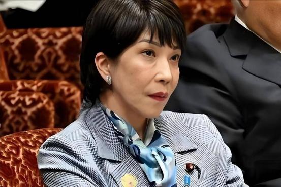 嘴上喊和平，手里造导弹，高市早苗返程前的这篇联大长文到底想干什么？
 
高市早苗