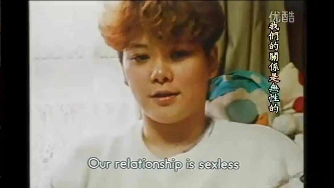 看了这个《新宿男孩》，很有气质的纪录片，拍了三个在女同俱乐部上班的“牛郎”。三个