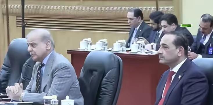 11马赫杀向基辅！一弹分裂36个弹头，核战打法直接亮相常规战场
 
标题备选（任