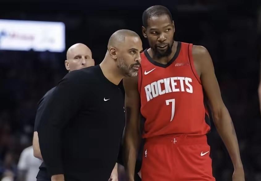 杜兰特明天请假不打旧主，火箭大概率打不过太阳，目测输10分左右，原因有六：
1，