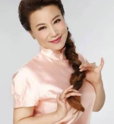 45岁王为念净身出户，与小香玉离婚。没多久，小香玉带着王为念的家产，改嫁他人。至
