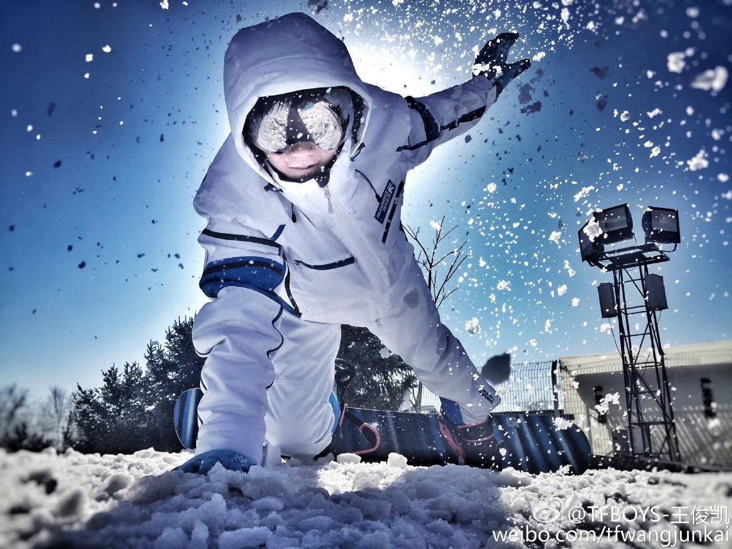 已集齐不知第多少套滑雪服✌️ 