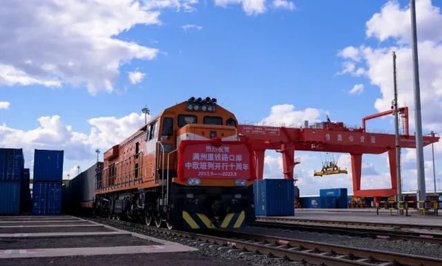 中欧班列的“战略大动脉”，正式宣布“改道”！就在波兰内政部长今天悍然宣布“继续关