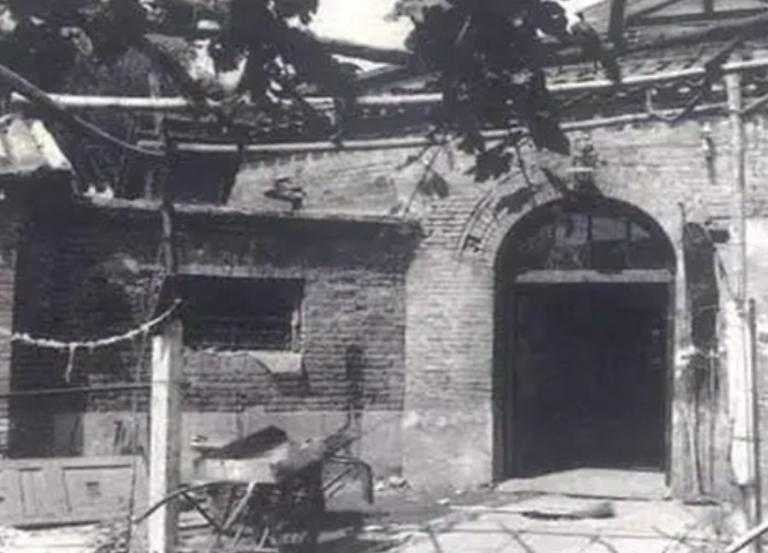 1959年，被关在功德林的国民党中将刘嘉树，半夜去上厕所，却发现身后有一个白衣女
