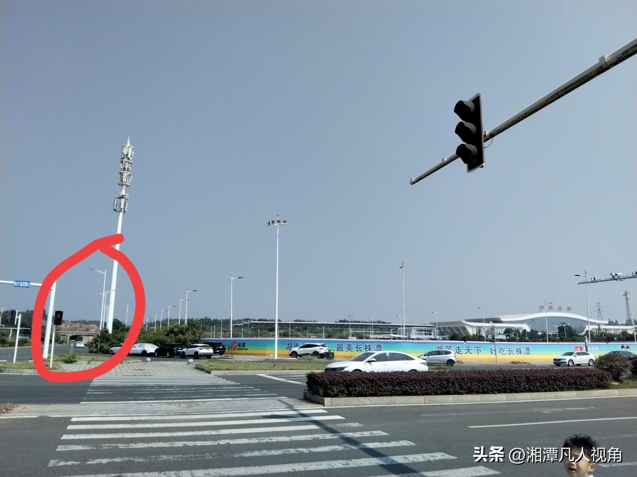 路过湘潭北站，看到北站后侧的银盖路正在修路，应该就是通往往长沙白庭路的那一段。