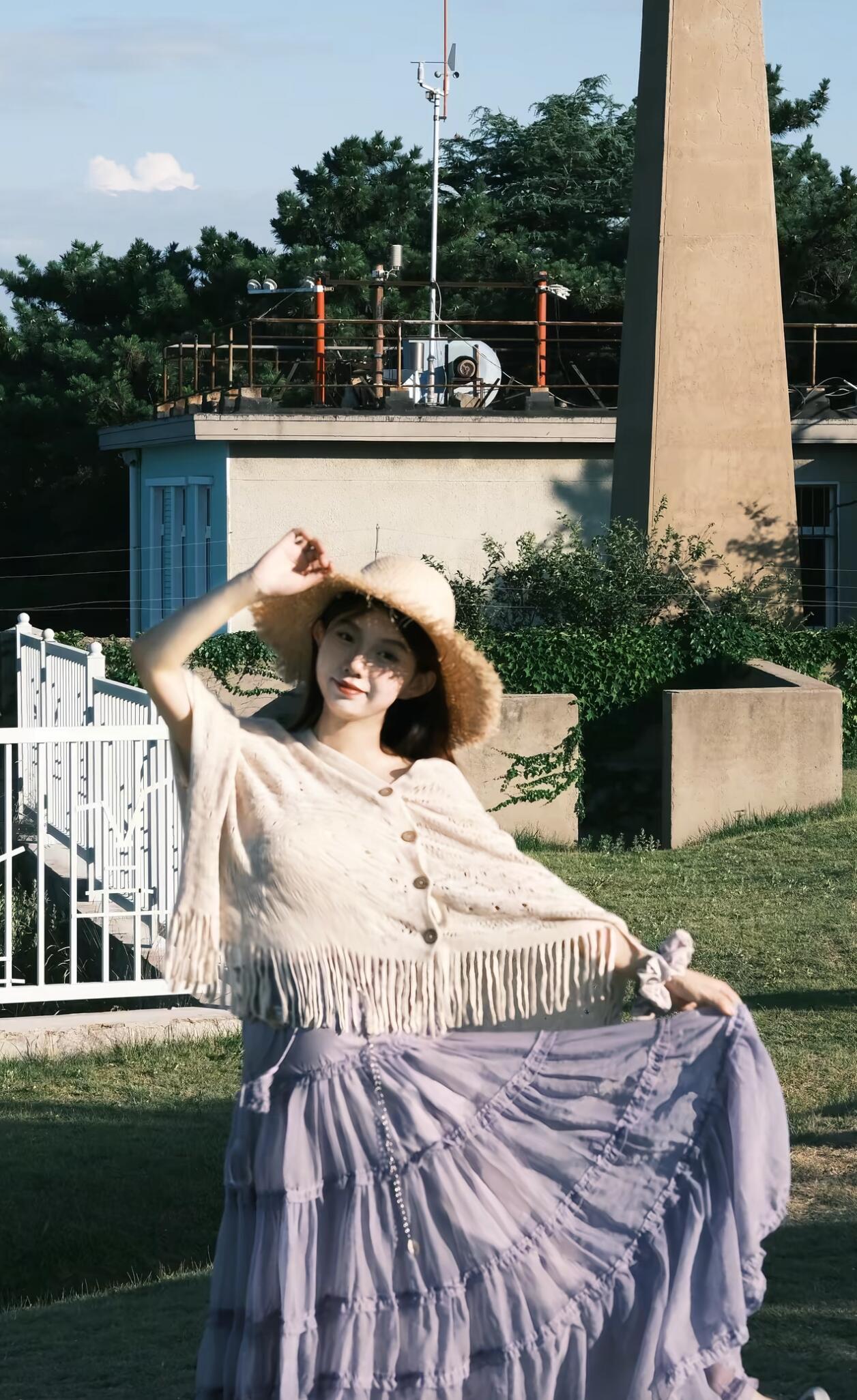 夏日穿搭指南清新草帽+飘逸长裙轻松自在每一天！🌞👗💃