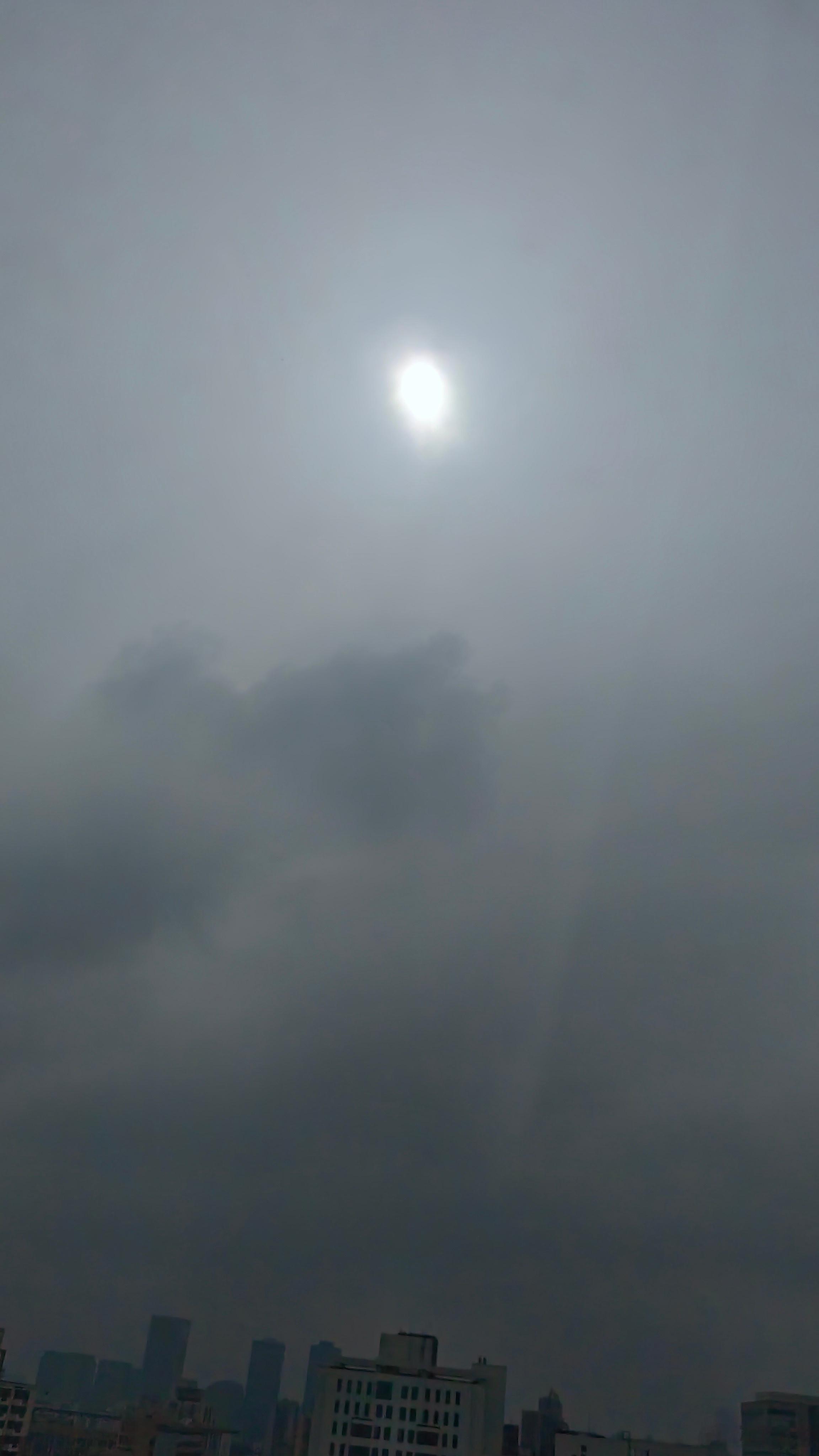 全北京都在等待大暴雨，结果出太阳了☀️北京启动防汛红色预警响应我怕我忘了