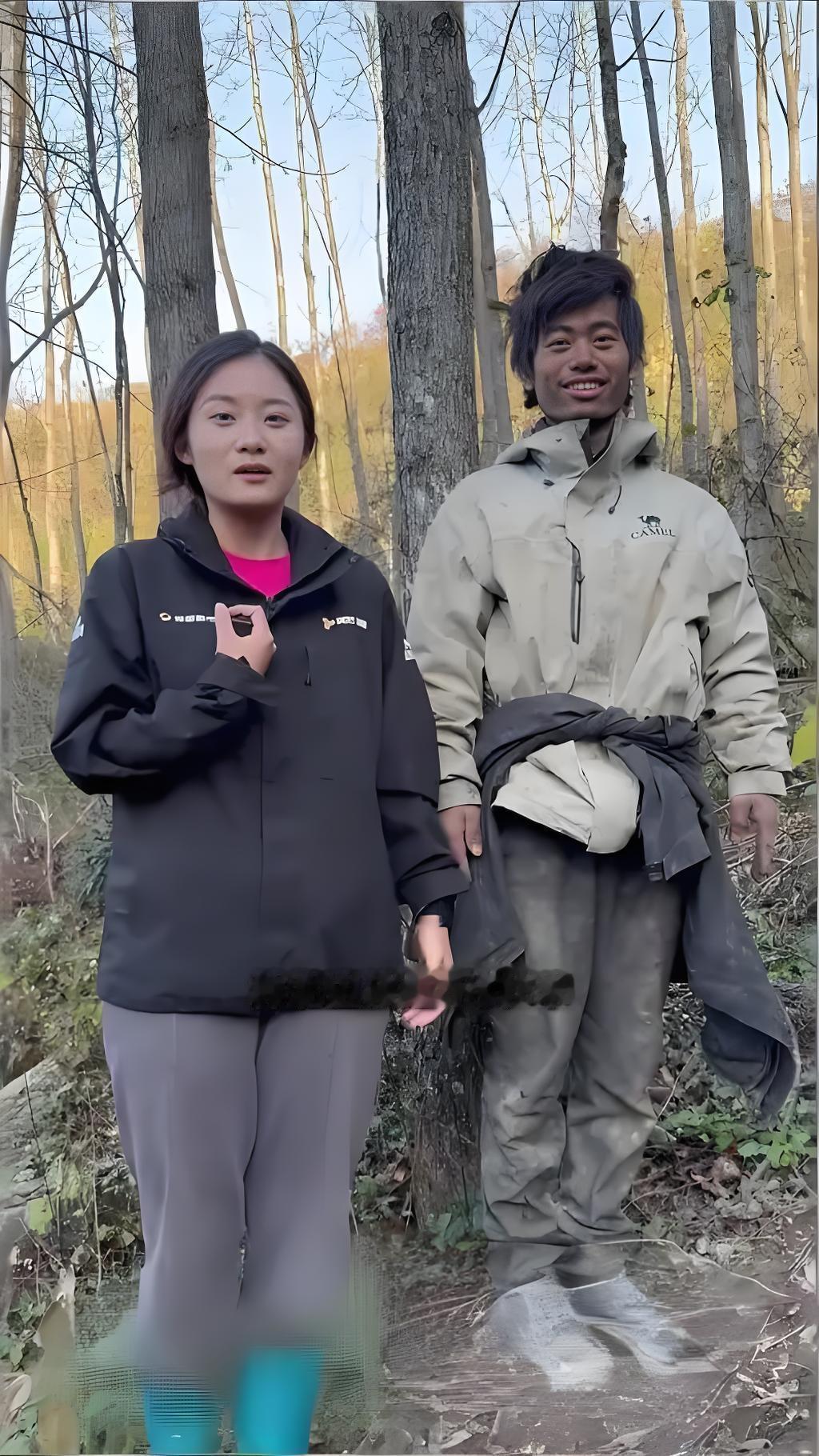 2025年11月22日，张家界七星山荒野求生赛人气选手林北携女友同游景区。在海拔