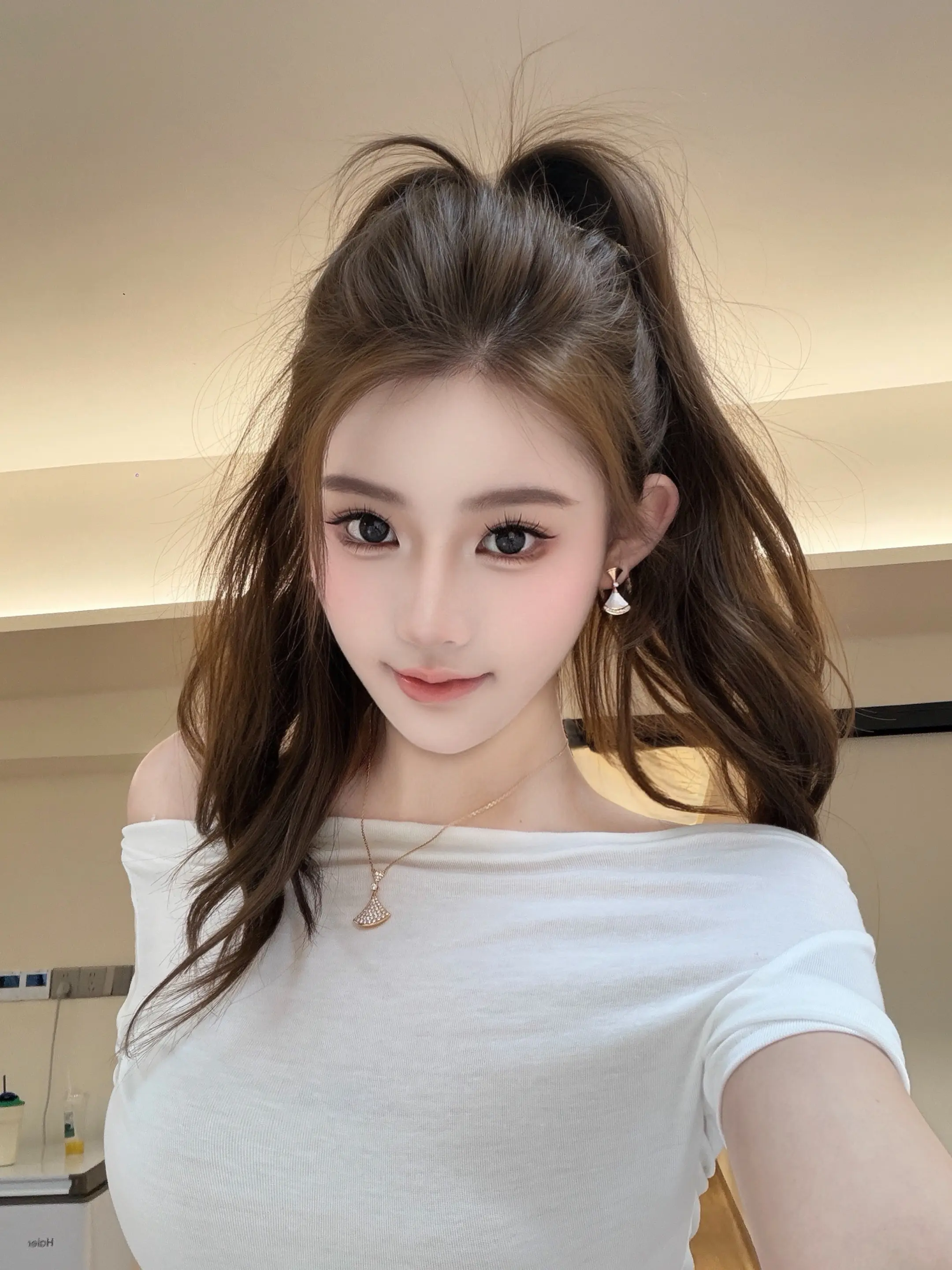 人有两次真心，一次情窦初开 一次明知不可为而为之