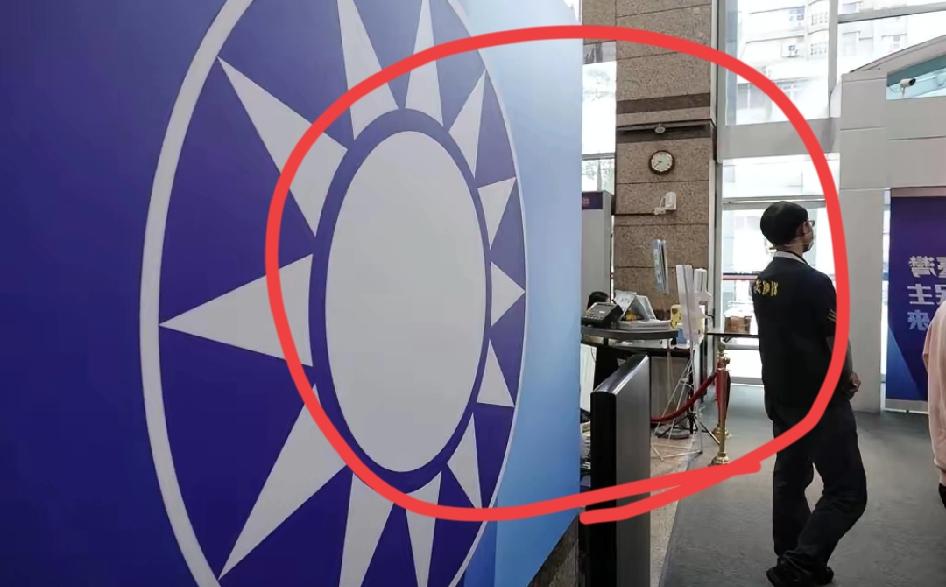 日本大选刚落幕，国民党就急着给高市早苗送祝贺，这操作真让人看不懂。
 
高市早苗