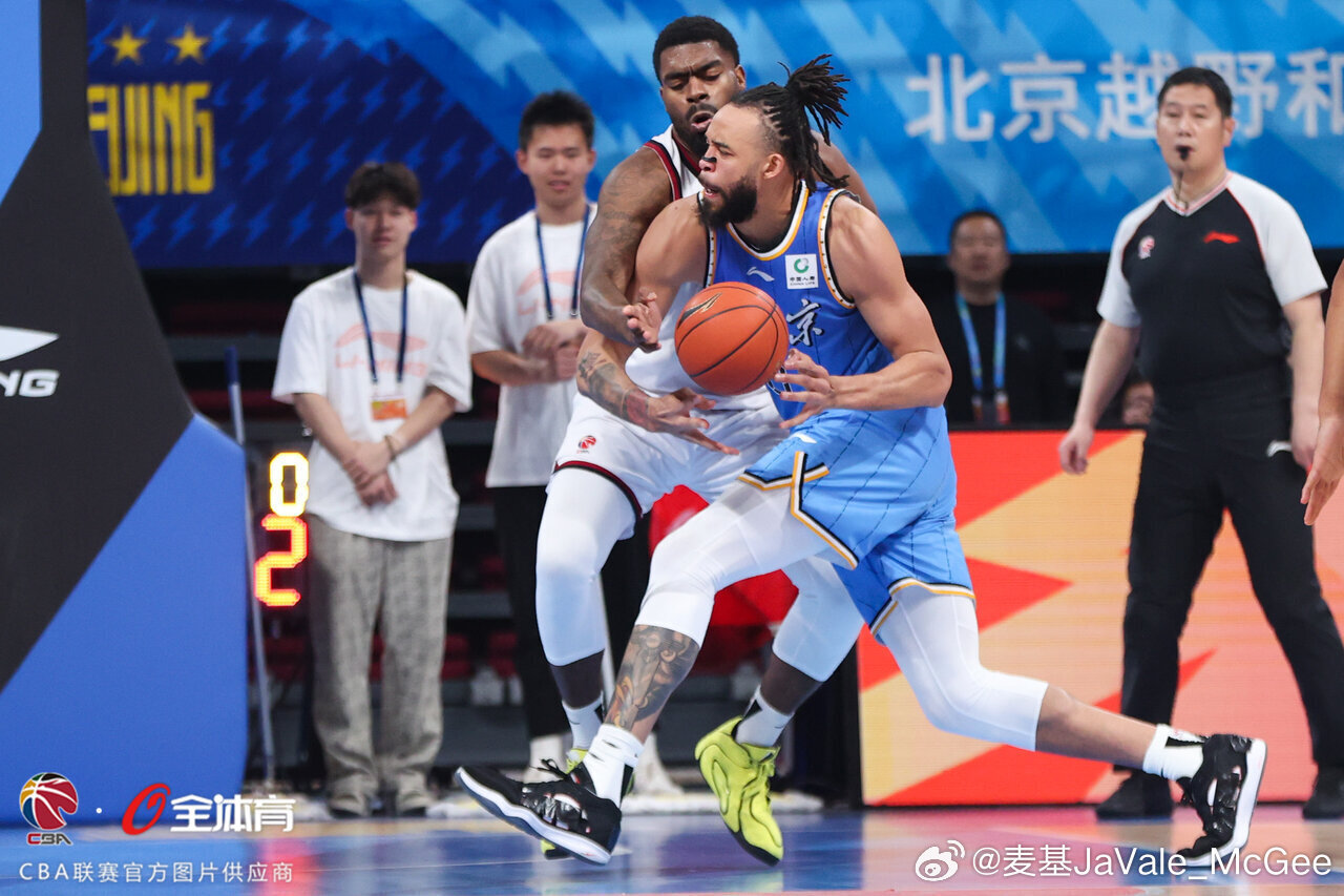 麦基CBA上脚了 Nike G.T. Hustle 2 all star 一个致